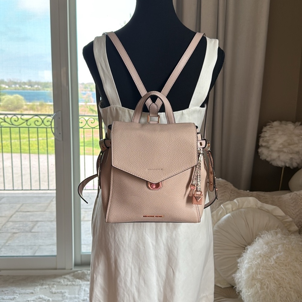 Micheal Kors backpack